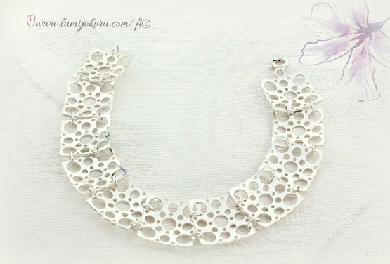 Liisa Vitali Pitsi rannekoru vanhaa tuotantoa