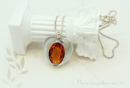 Hopeariipus vuodelta 1961