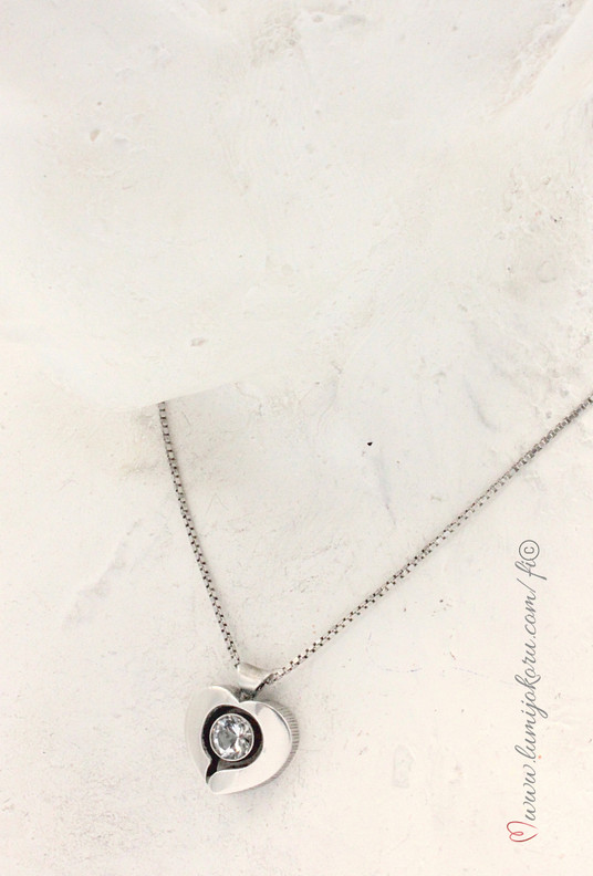 Finnfeelings hopeariipus