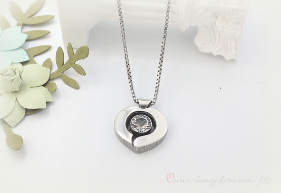 Finnfeelings hopeariipus