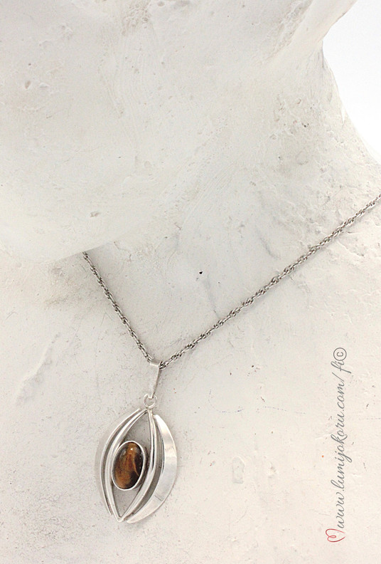 Hopeariipus tiikerinsilmä 