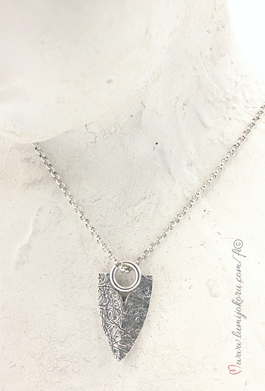 Kalevala koru Elämän roihu kaulakoru