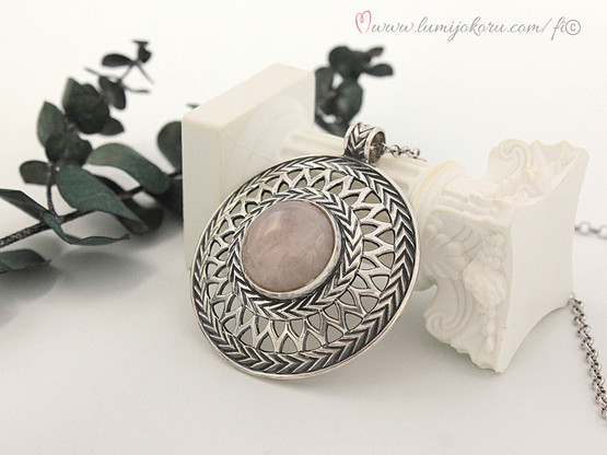 Kalevala Uskelan riipus hopea