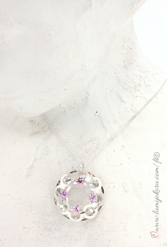 Hopeariipus Tuomo Rissanen