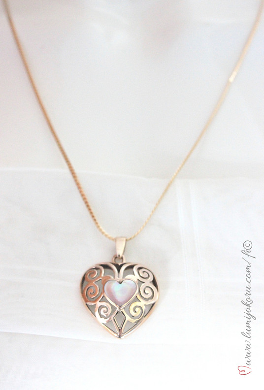 Sydänriipus pronssia