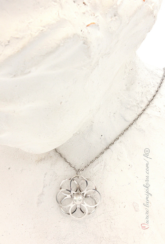 Salovaara riipus hopeaa