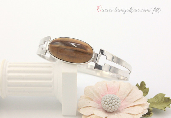 Rannekoru hopeaa, tiikerinsilmä