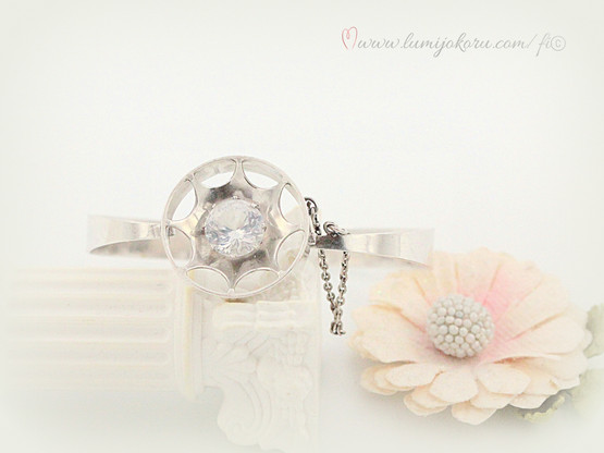 Kultaseppä Salovaara rannekoru