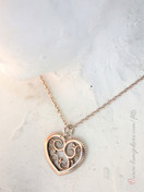 Lumoava Hertta riipus punakullattu