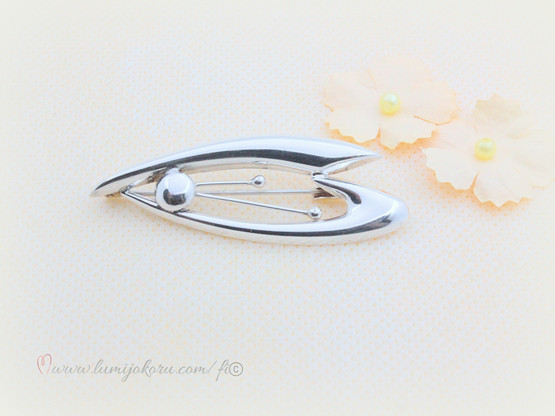 Rintakoru hopeaa v.1967