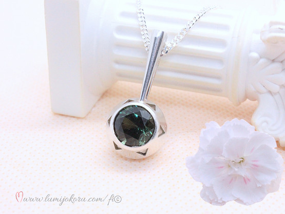 Hopeariipus Tuomo Rissanen