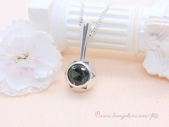 Hopeariipus Tuomo Rissanen