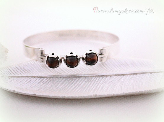 Rannekoru vuodelta 1967 