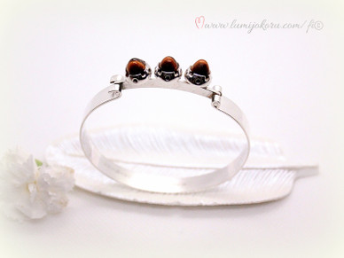 Rannekoru vuodelta 1967 