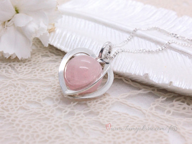 Elis Kauppi riipus ruusukvartsilla