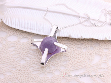 Elis Kauppi riipus ametistilla v.1963