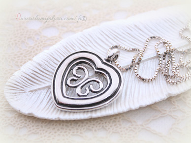 Kalevala koru Utajärven sydän hopea