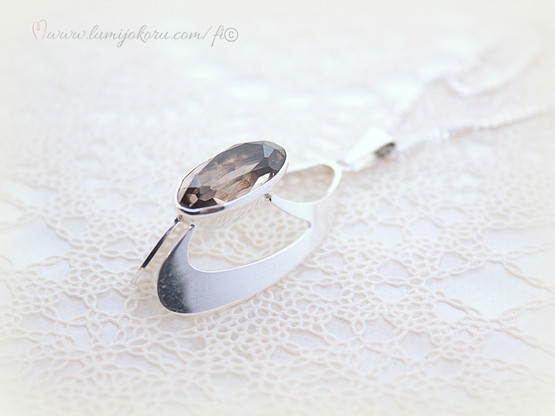 Hopeariipus savukvartsilla