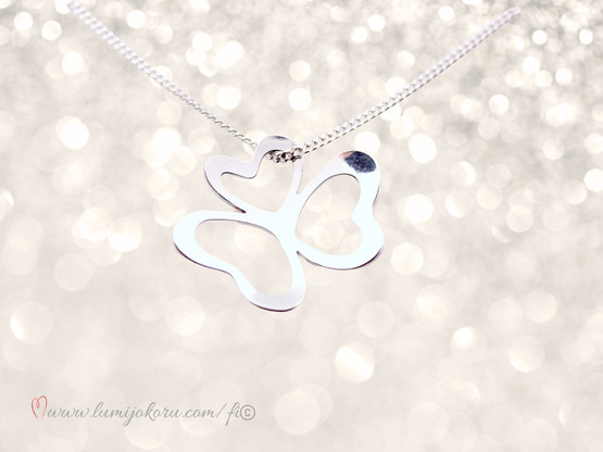 Kalevala koru Sydänystävä riipus hopea