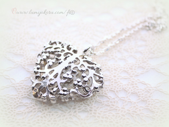 Lumoava Bella kaulakoru