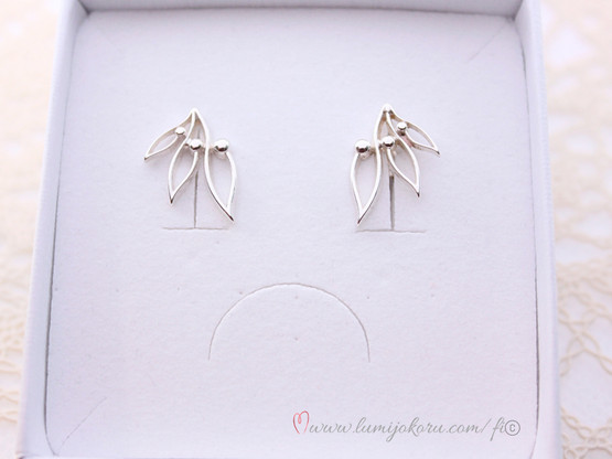 Lumoava Pihla korvakorut