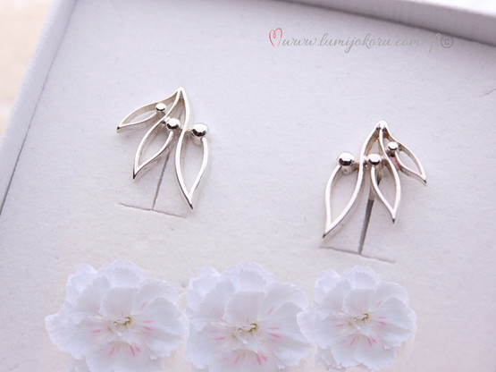 Lumoava Pihla korvakorut