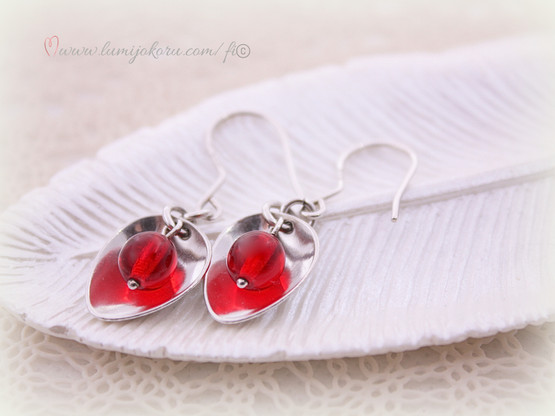 Kalevala Koru Tunturimarja korvakorut