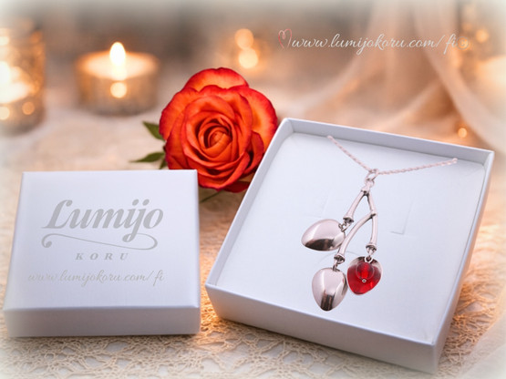 Kalevala Koru Tunturimarja kaulakoru hopea