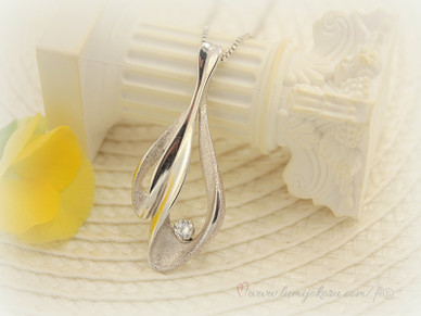 Finnfeelings kaulakoru hopeaa