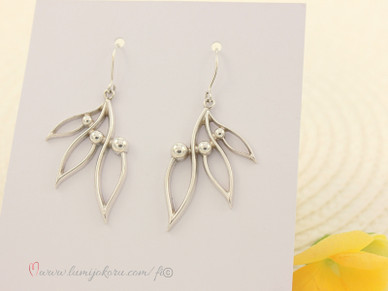 Lumoava Pihla korvakorut