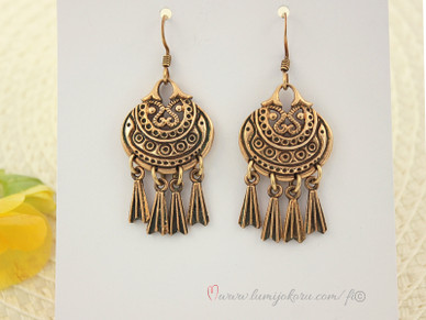 Pronssiset korvakorut