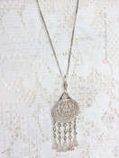 Hopeariipus pitkässä ketjussa