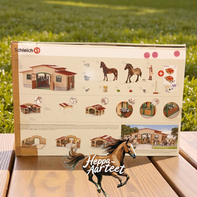 Schleich EXCLUSIVE -talli (Second Hand)