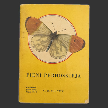 PIENI PERHOSKIRJA