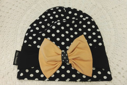 Rusettipipo, musta pallo