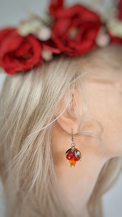 Punaherukka-korvakorut