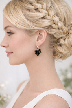 Mustaherukka-korvakorut