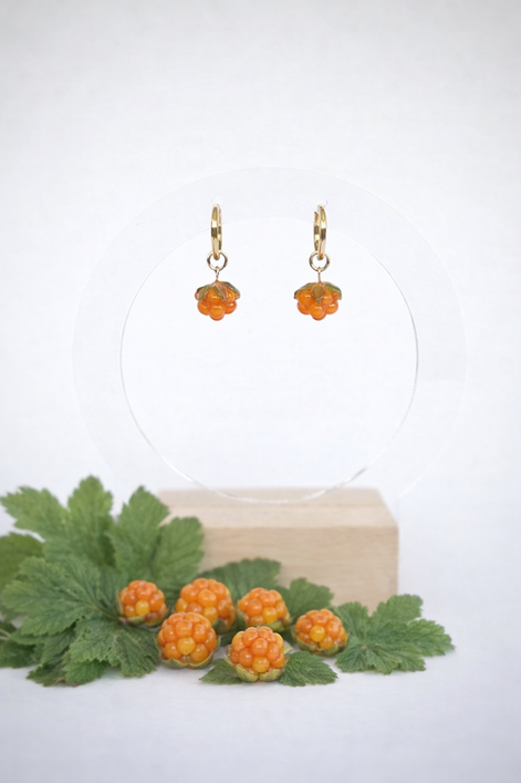 Lakka-korvakorut (kulta)