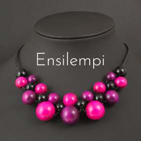 Puukorusetti, monivärinen