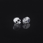 Piäkallo-nappikorvakorut