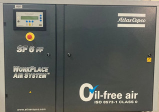 Vuokrataan Atlas Copco SF6-FF öljytön ilmakompressori