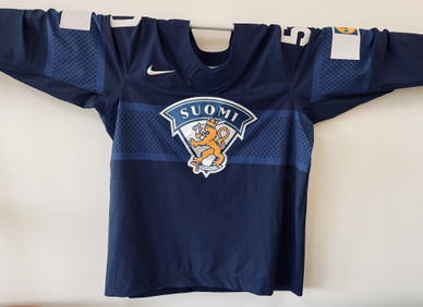 Suomi GAME WORN MM-pelipaita 2023