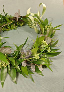 Flower head band green