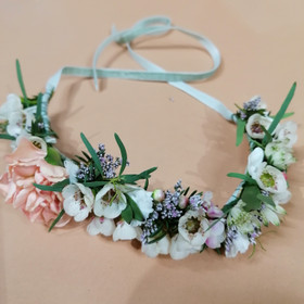 Flower head wreath for baby