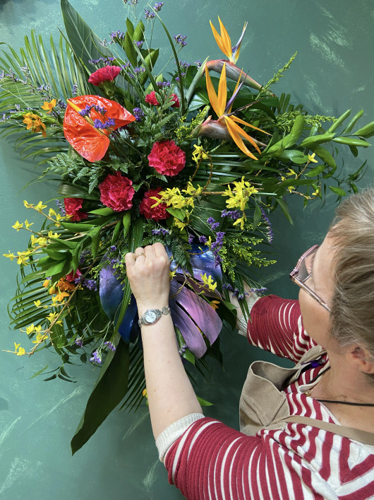Rent a florist 2hrs
