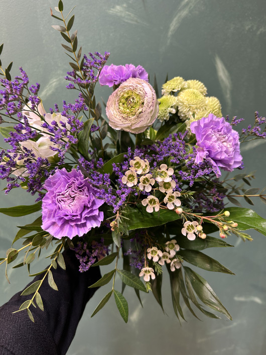 Loyal Customer offer – March's loyal customer bouquet