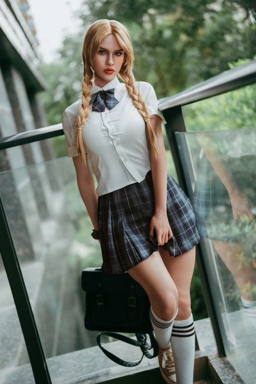 Chloe seksinukke