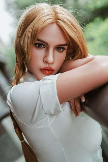 Chloe seksinukke