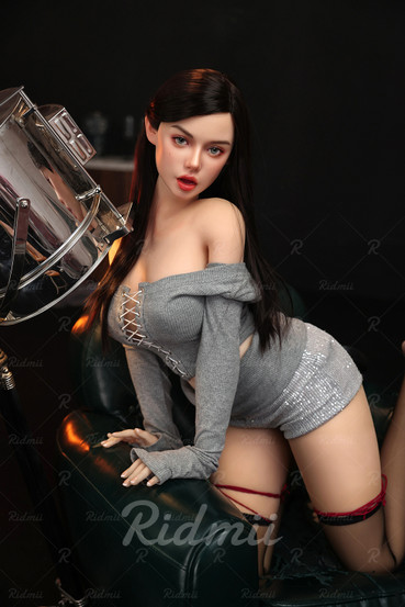 Fiora seksinukke