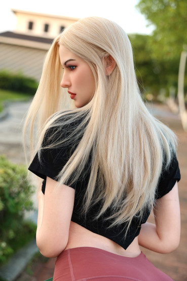 Aitana – 172cm blondi opiskelija silikoninukke, E-kuppi